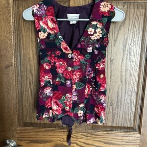 Michaels Floral Plaid Button-Front Vest in Burgundy and Green